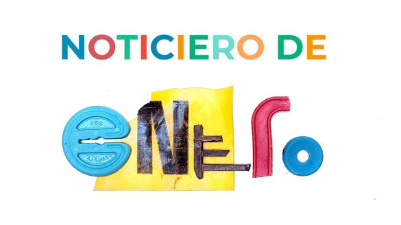 La imagen muestra las palabras "Noticiero plasticariano de Enero 2026" creadas con letras de colores y diversos objetos dispuestos sobre un fondo blanco.