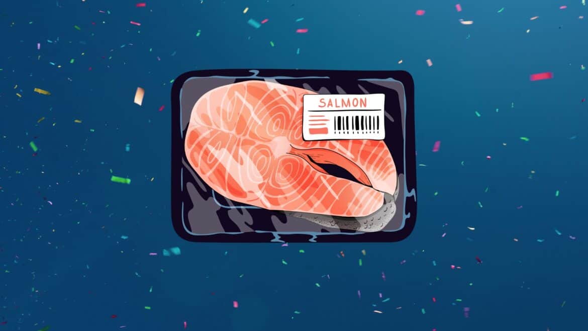 Ilustración de envases de plástico y pescado: filetes de salmón envasados en una bandeja de plástico con una etiqueta y un código de barras, sobre un fondo azul con confeti esparcido.